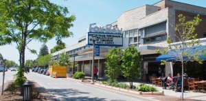 Whitefish Bay Limo Service to Milwaukee Airport